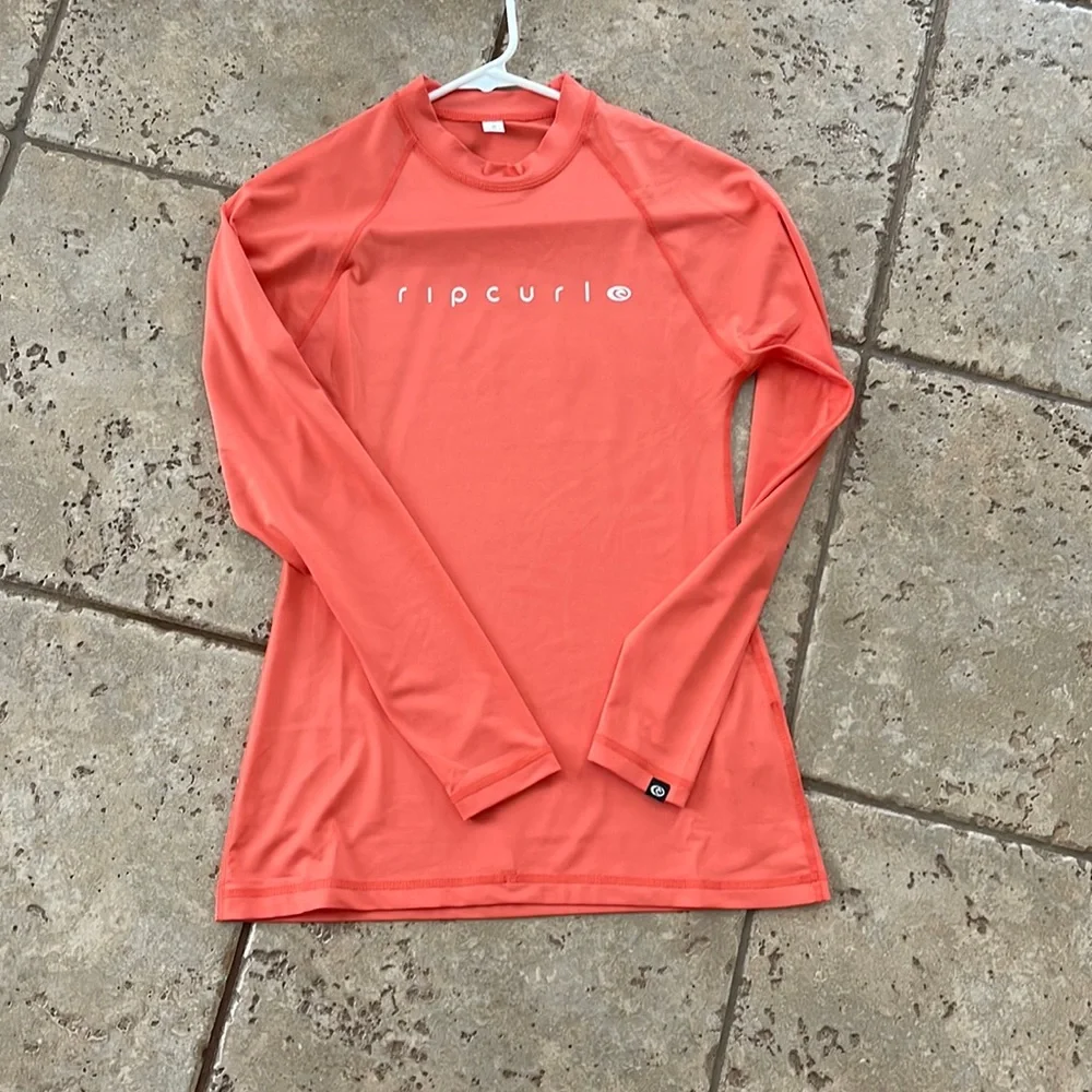 Rip curl women’s  size 8 rash guard NWOT